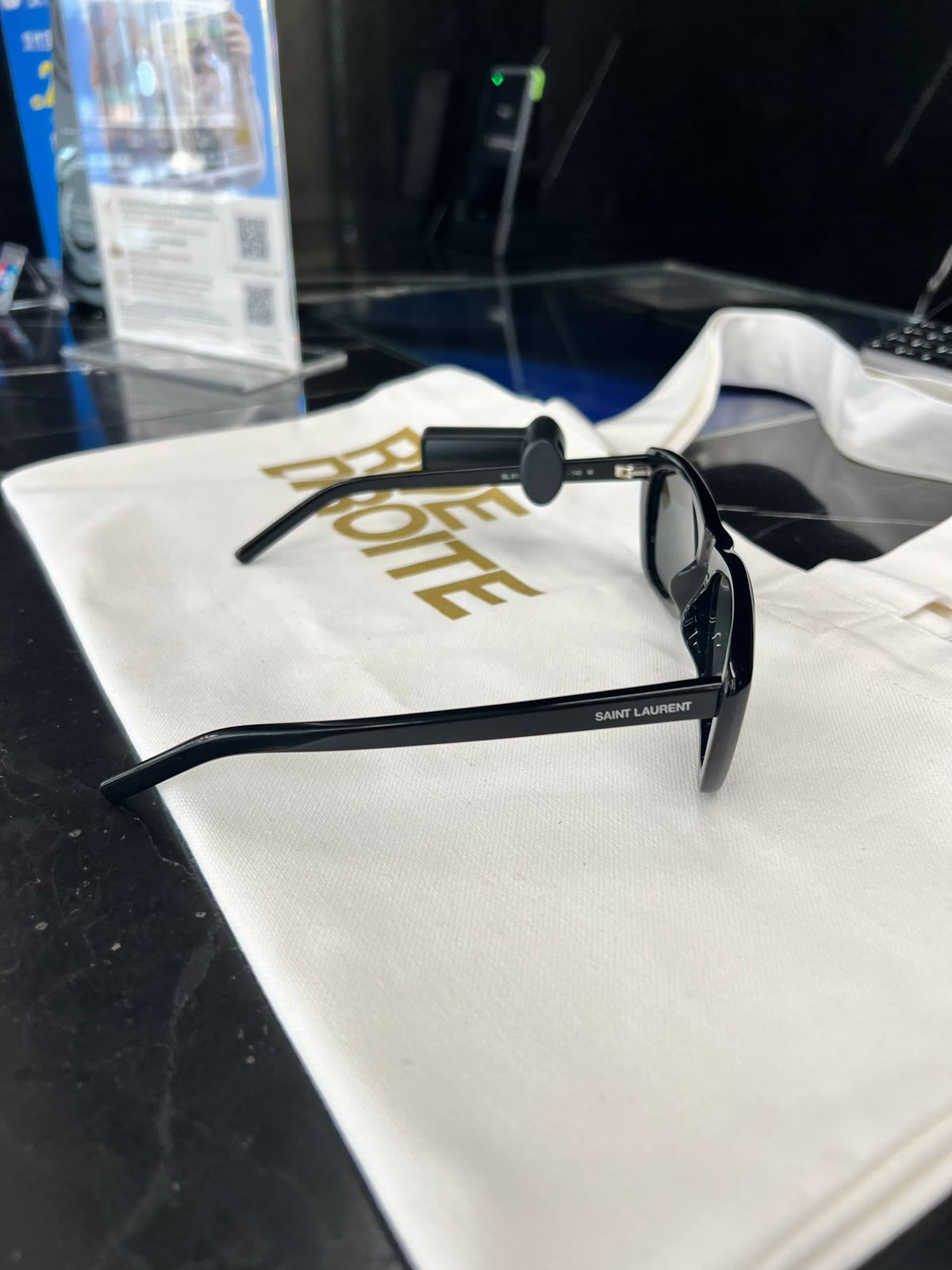 Symbole Sunglasses