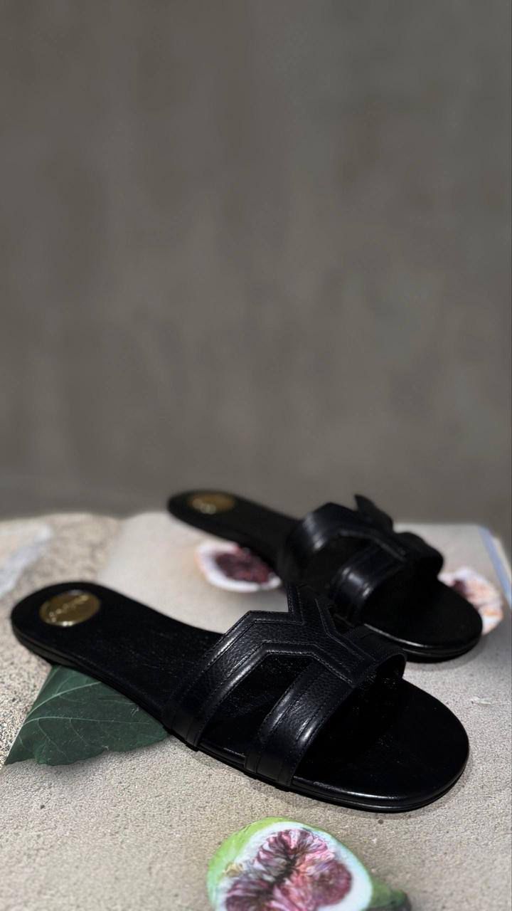 Oran Sandal