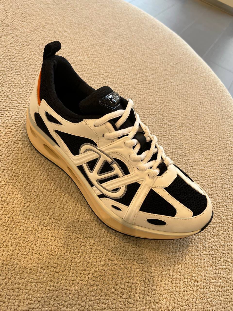 Garavani Urban Knight Sneaker