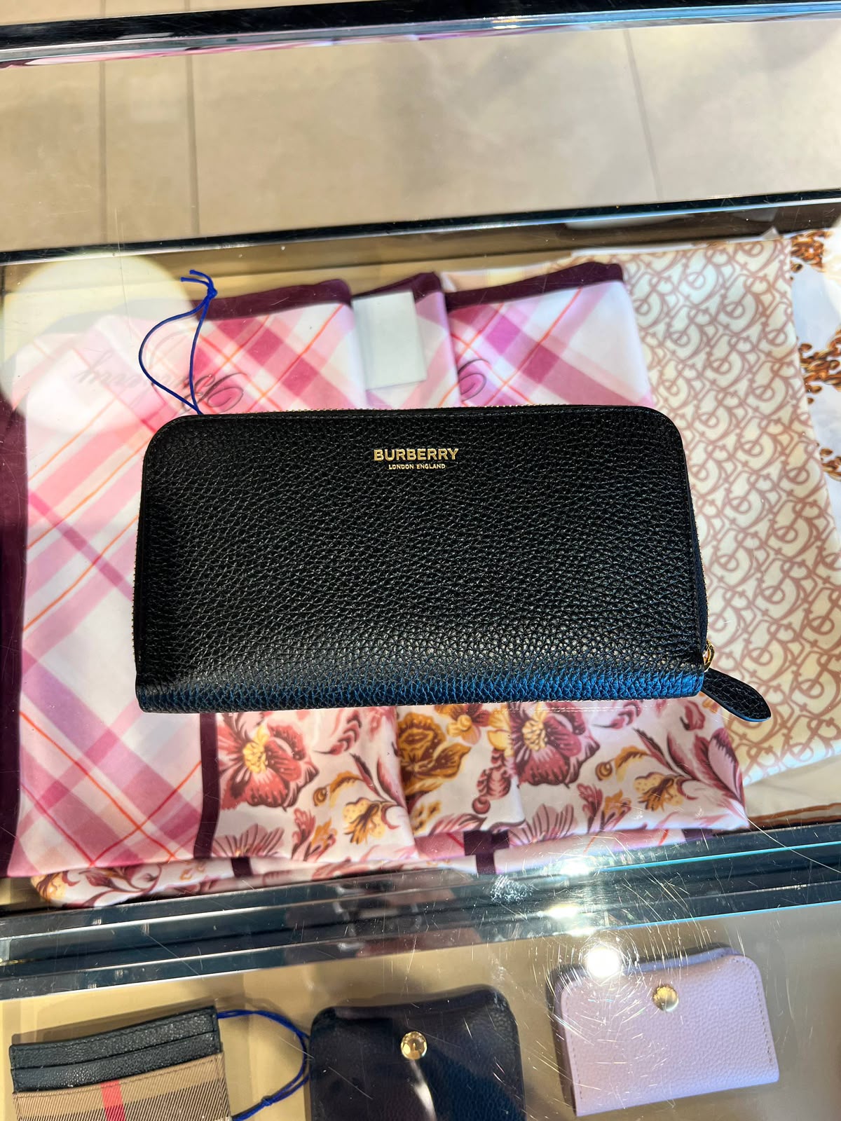 Grainy Leather Zip Around Wallet