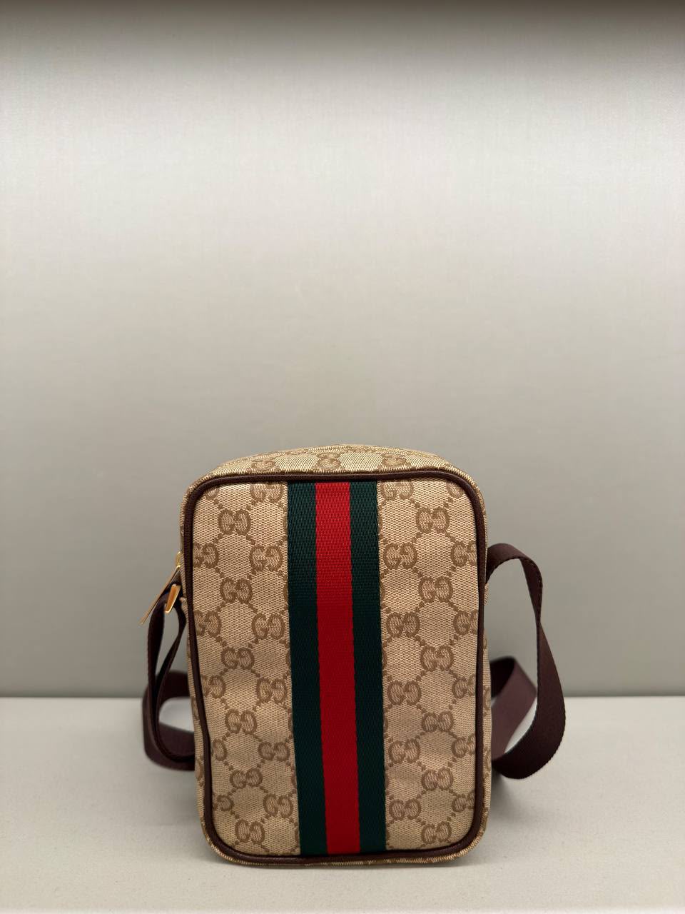 GG Supreme Small Messenger Bag