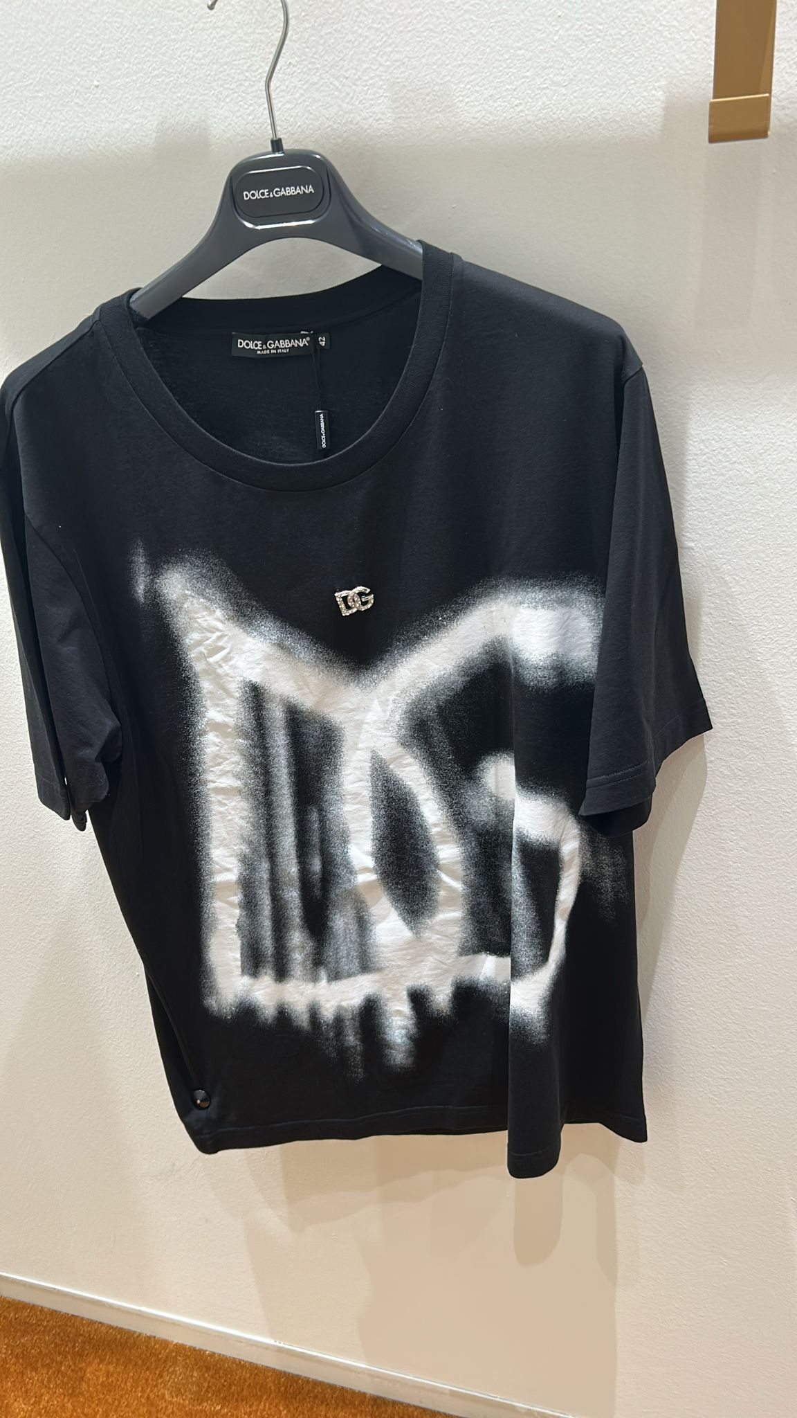 DG Logo Spray Paint T-shirt