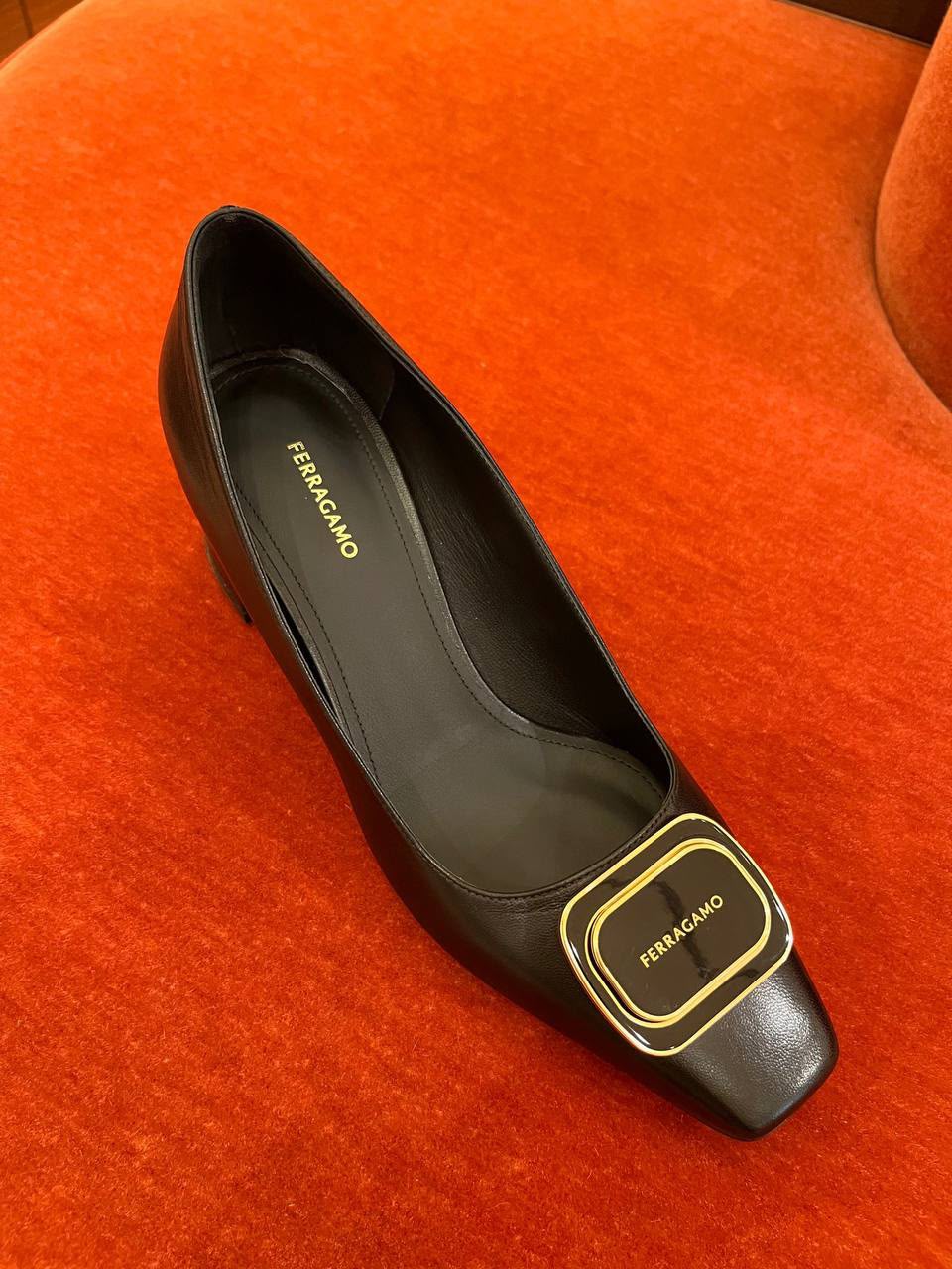 Viva Bow Pump