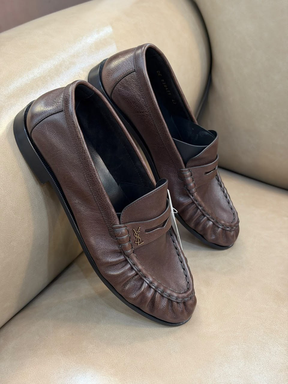 Le Loafer Penny Loafers in Grained Leather
