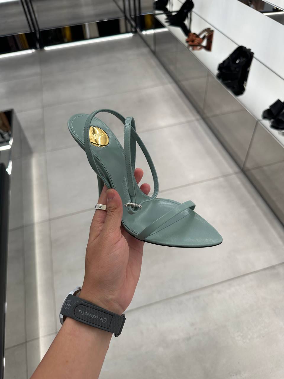 Gilda Sandal