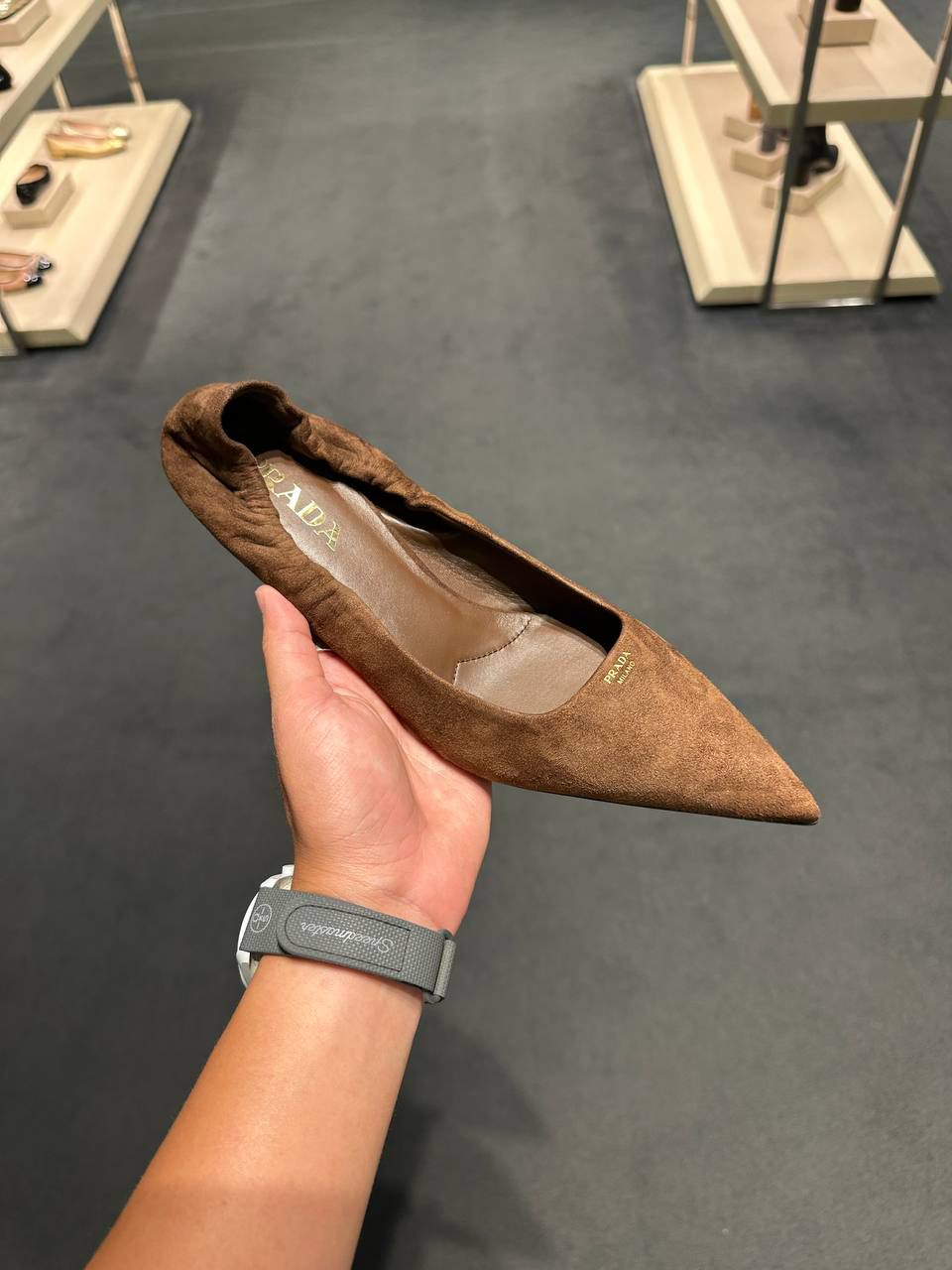 Suede Pointed-Toe Ballet Pumps