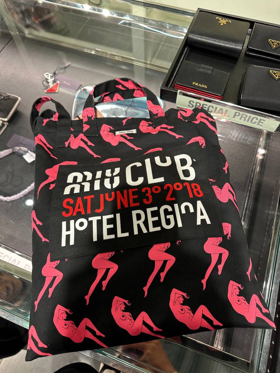 Club Hotel Regina Tote Bag