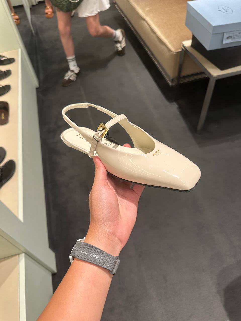 Patent leather slingback pumps