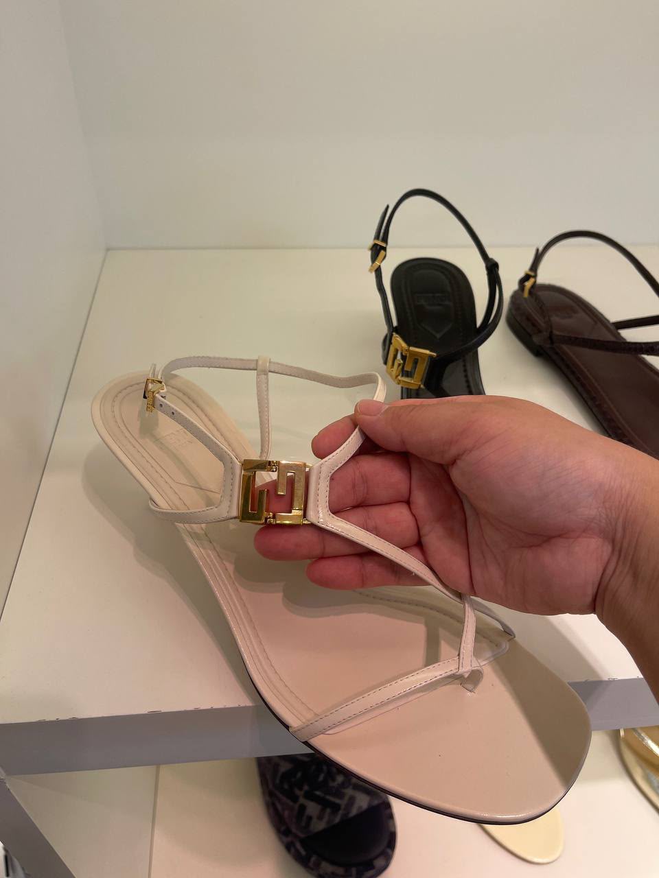 O'Lock Thong Sandals