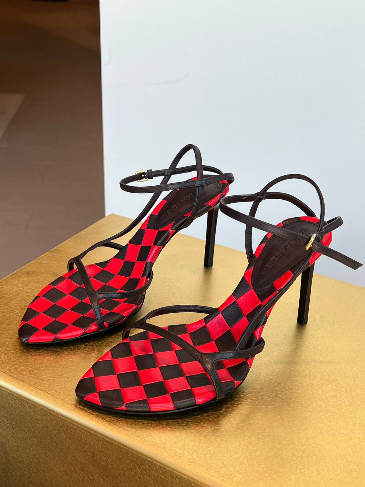 Stretch Sandals in Intrecciato Leather