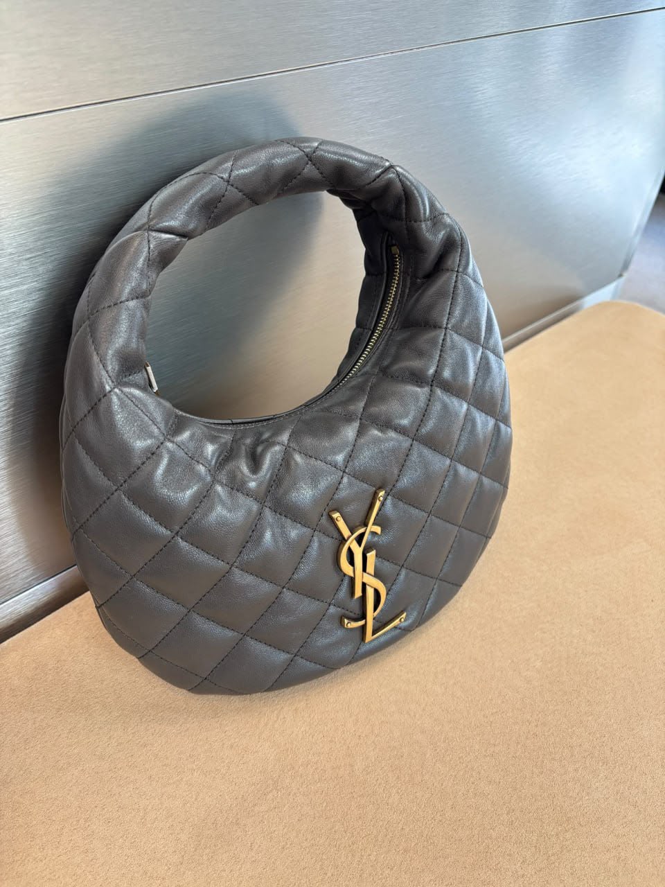 Le 5 à 7 Hobo Bag in Quilted Lambskin