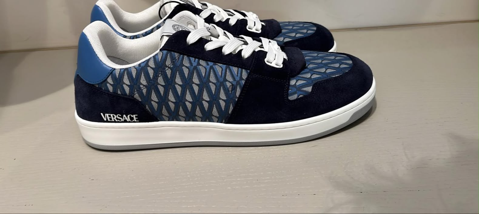La Medusa Sneakers