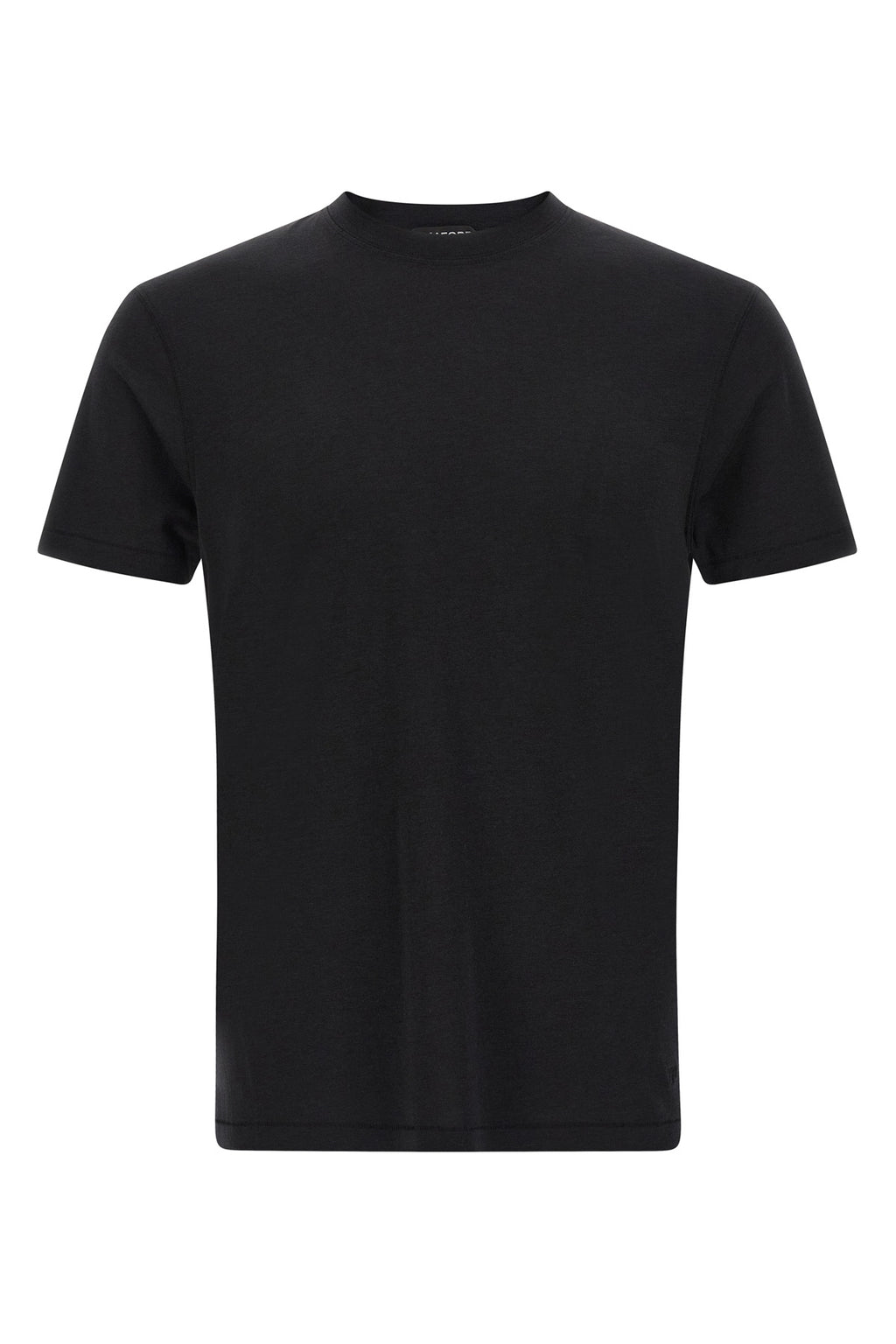 Logo embroidery t-shirt