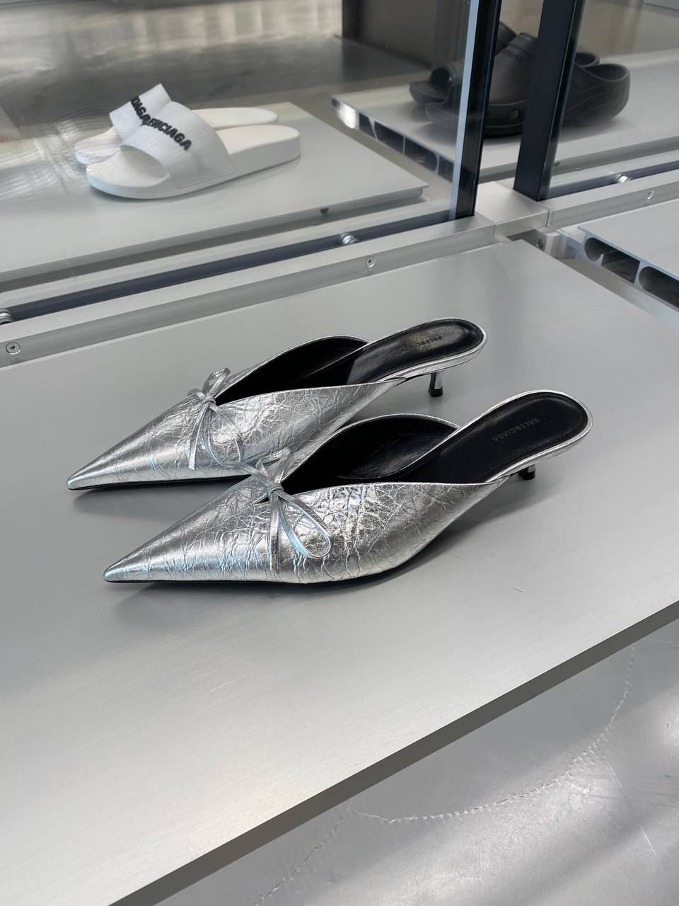 Bow Knife Mules