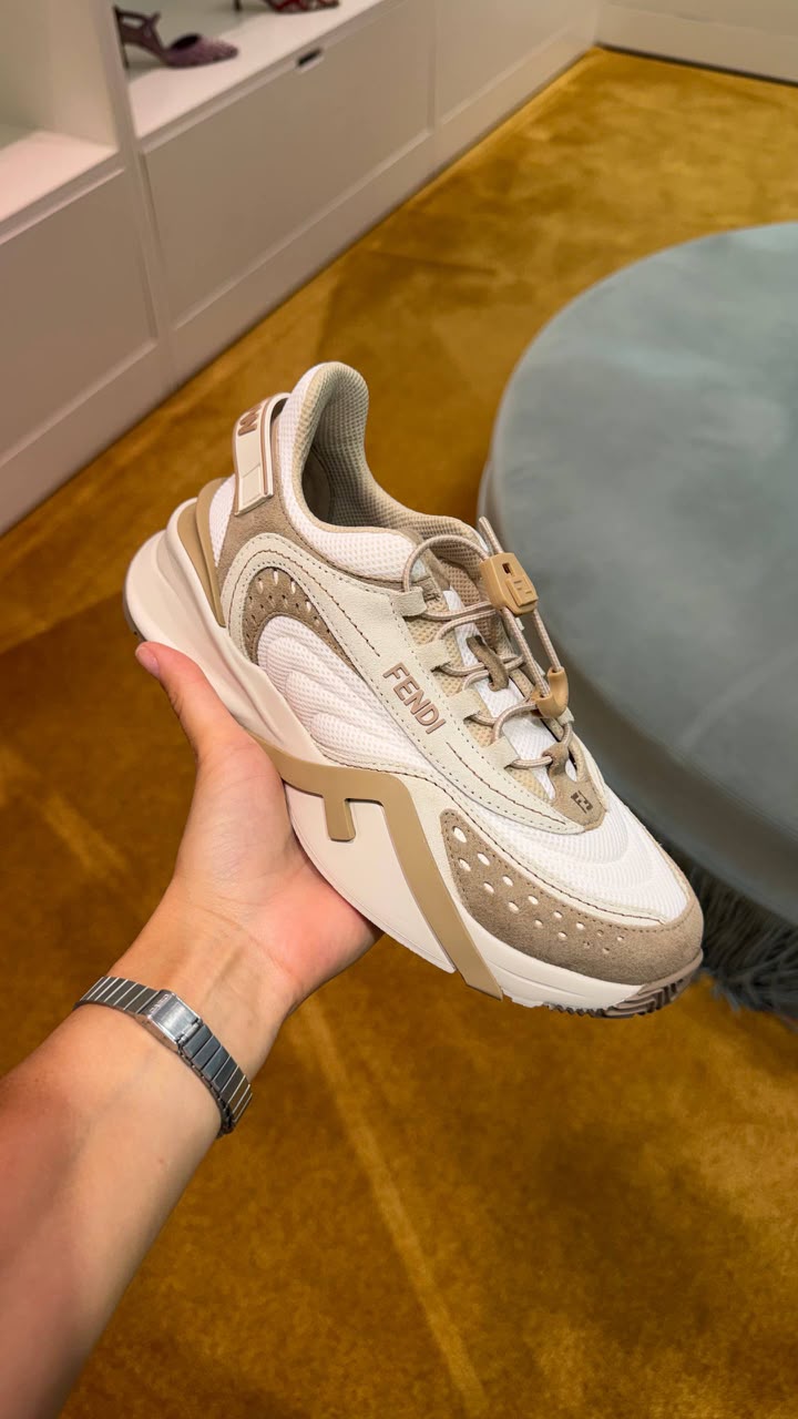 Force Sneakers