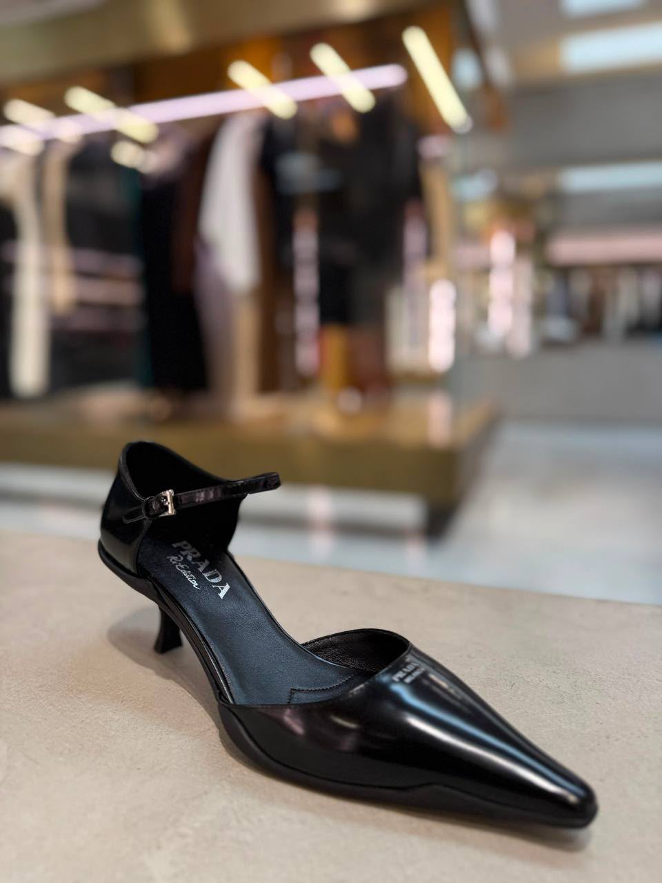 Re-Edition brushed leather slingback pumps
