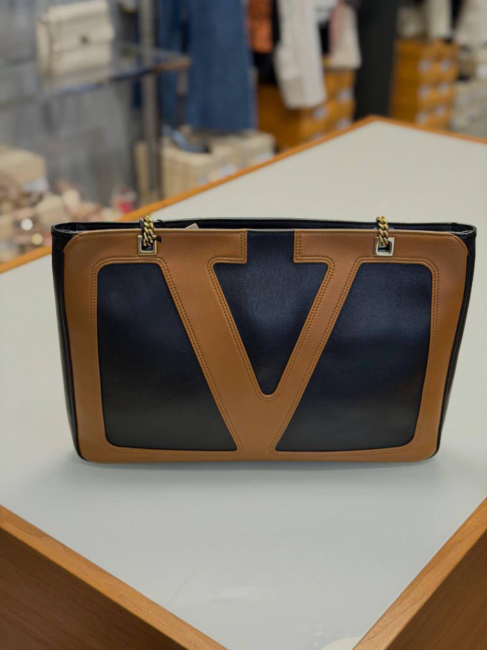 Garavani VLogo Signature Tote Bag