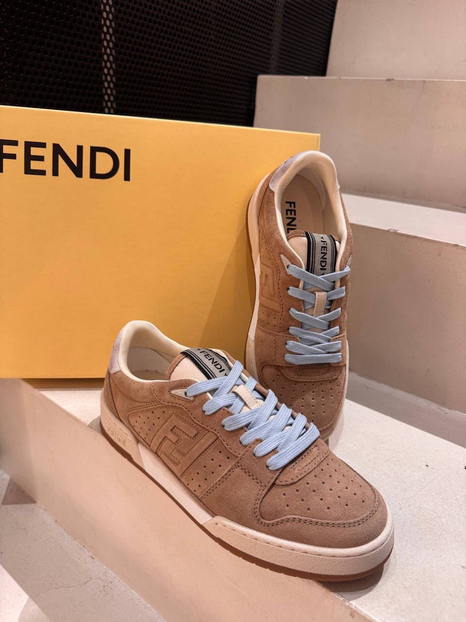 Match Sneakers
