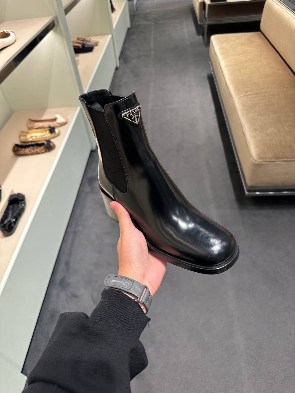 Brushed leather Chelsea boots