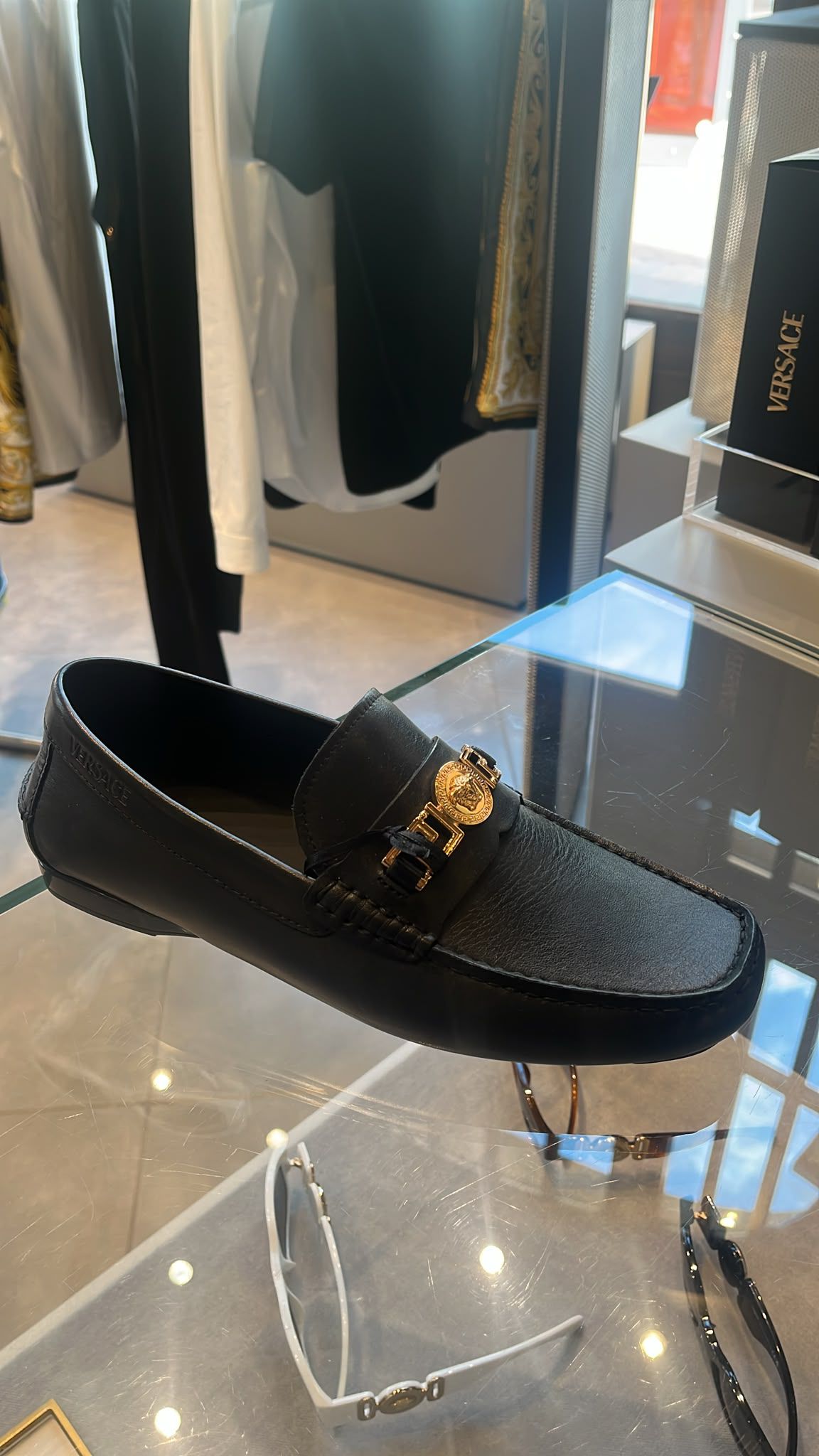 La Medusa Leather Loafers