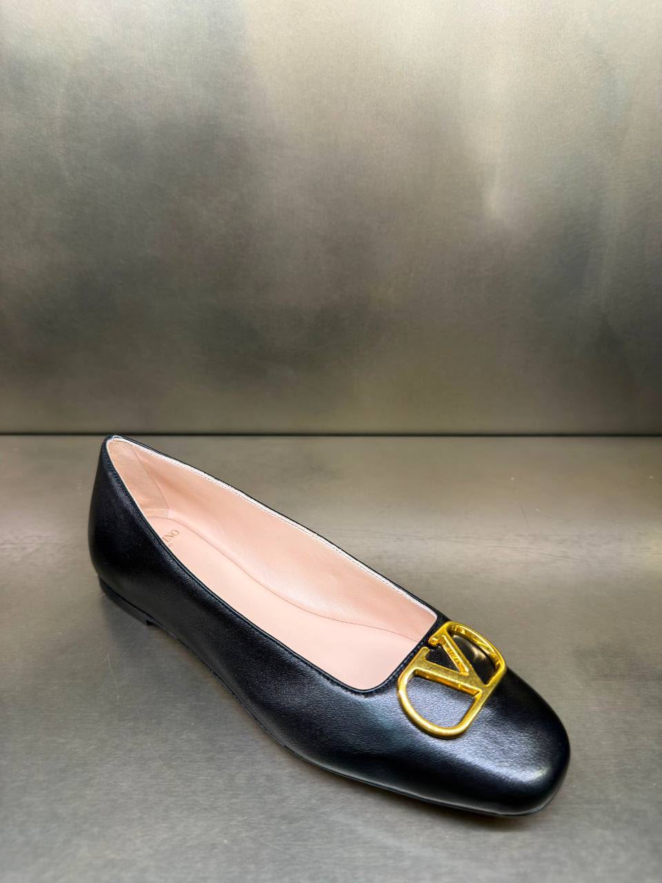 Garavani VLogo Signature Ballet Flat