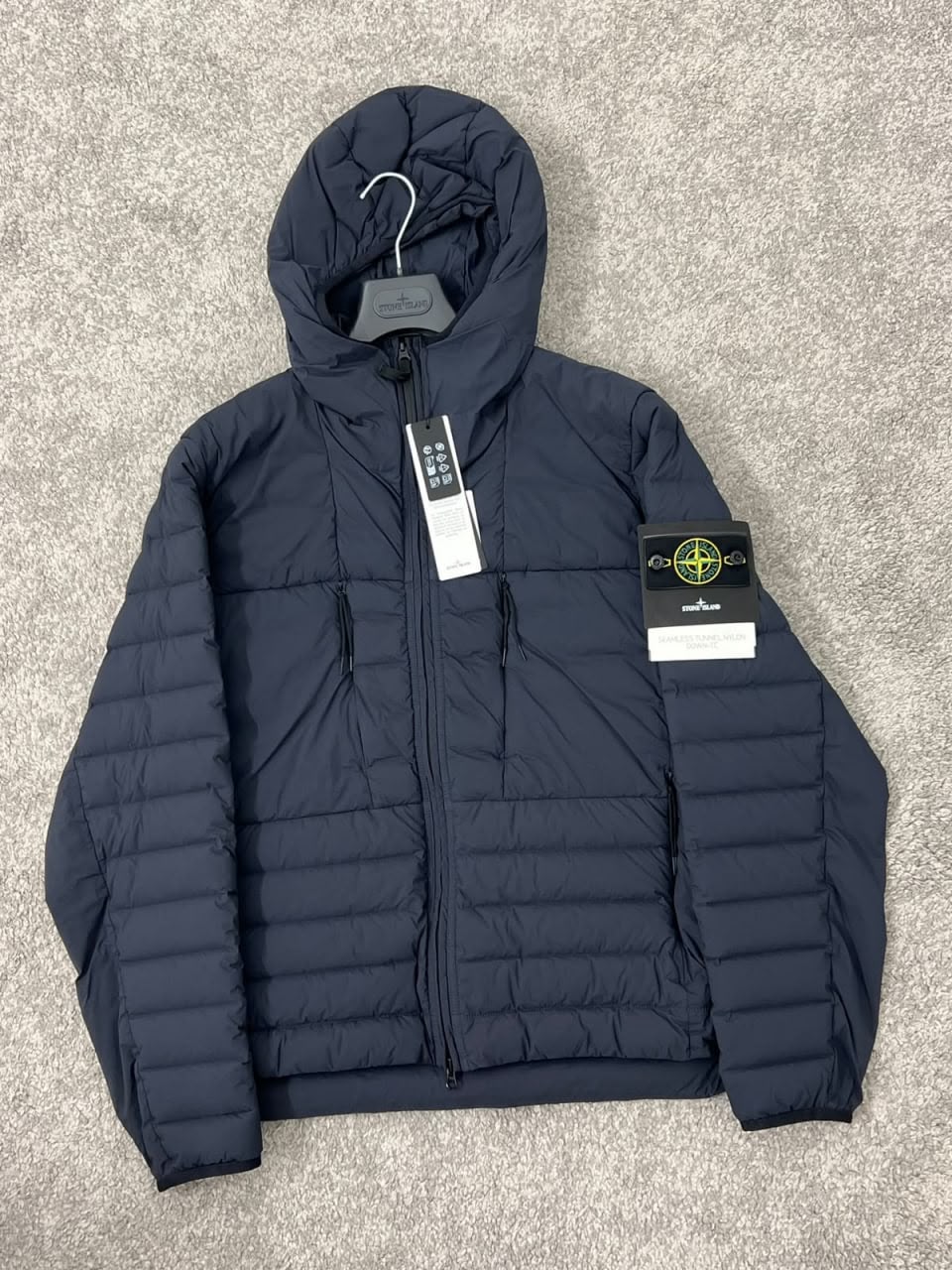 Seamless Tunnel Nylon Down-TC Hooded Jacket