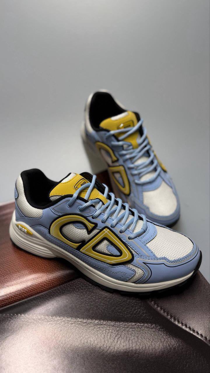 B30 Sneakers