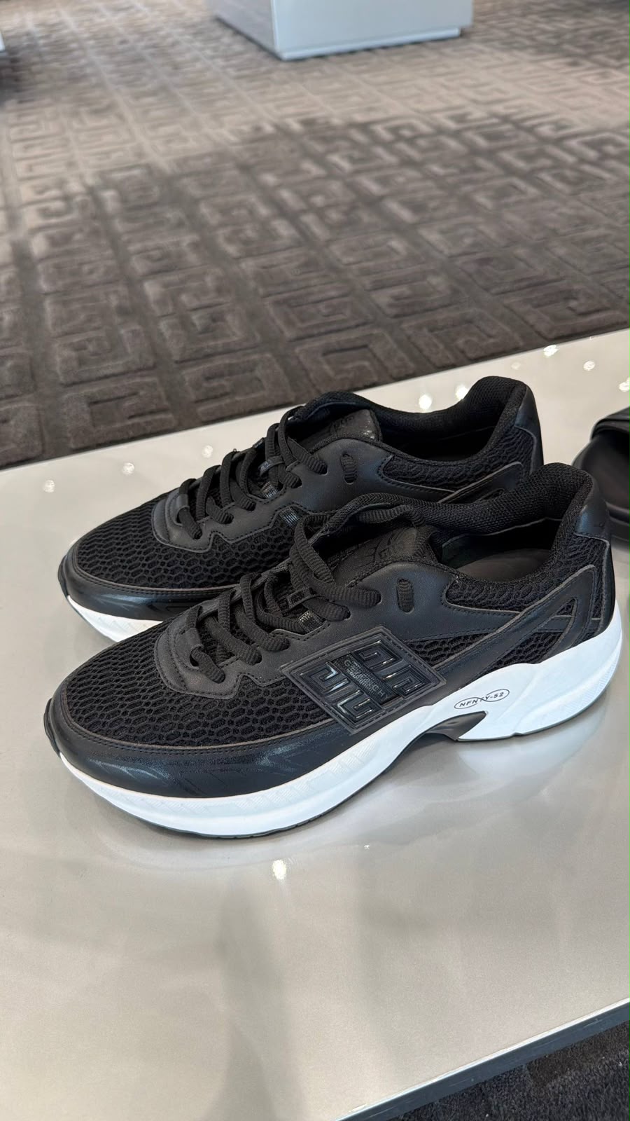 Spectre Low Runner