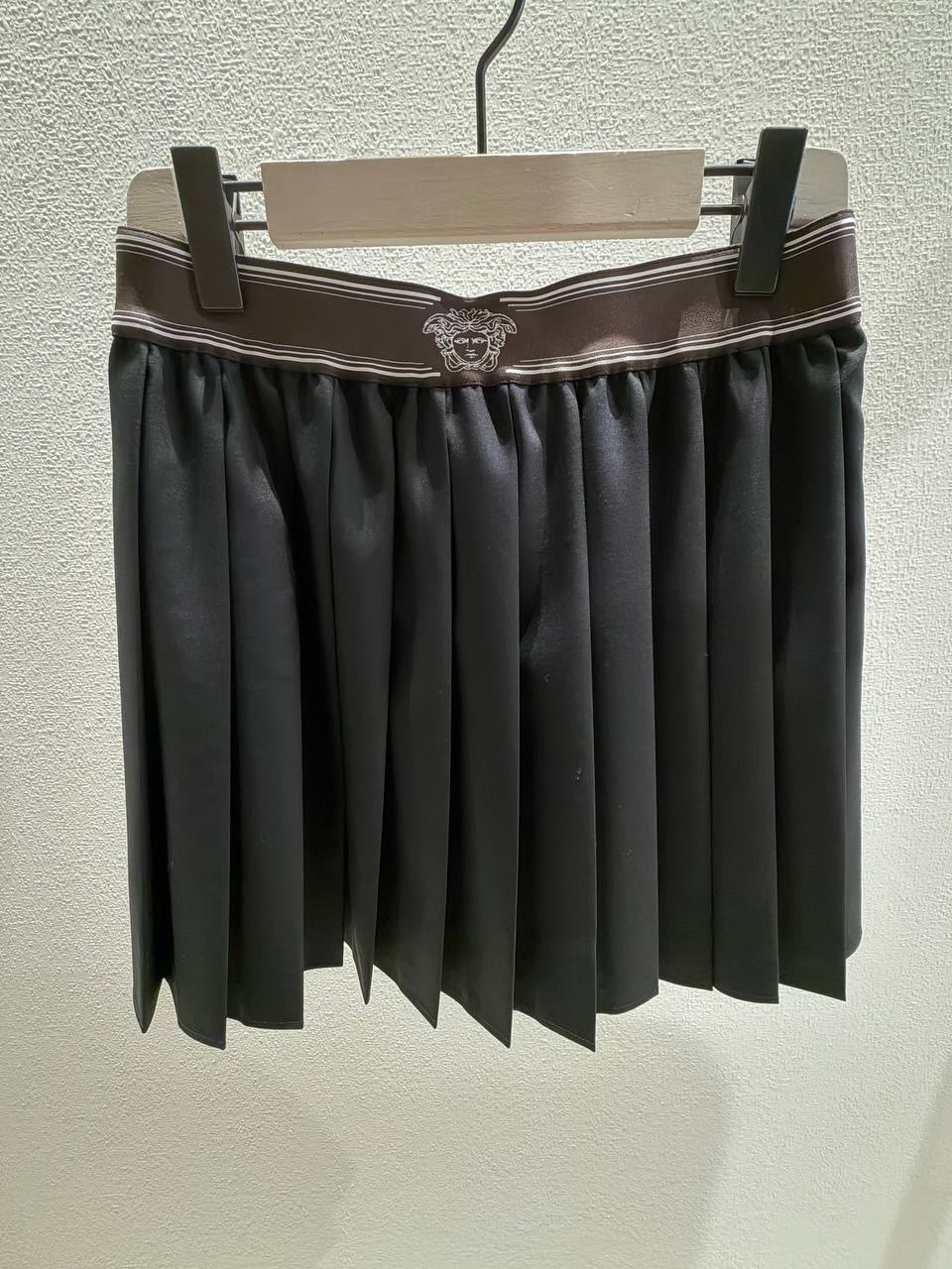 Greca Border Pleated Mini Skirt