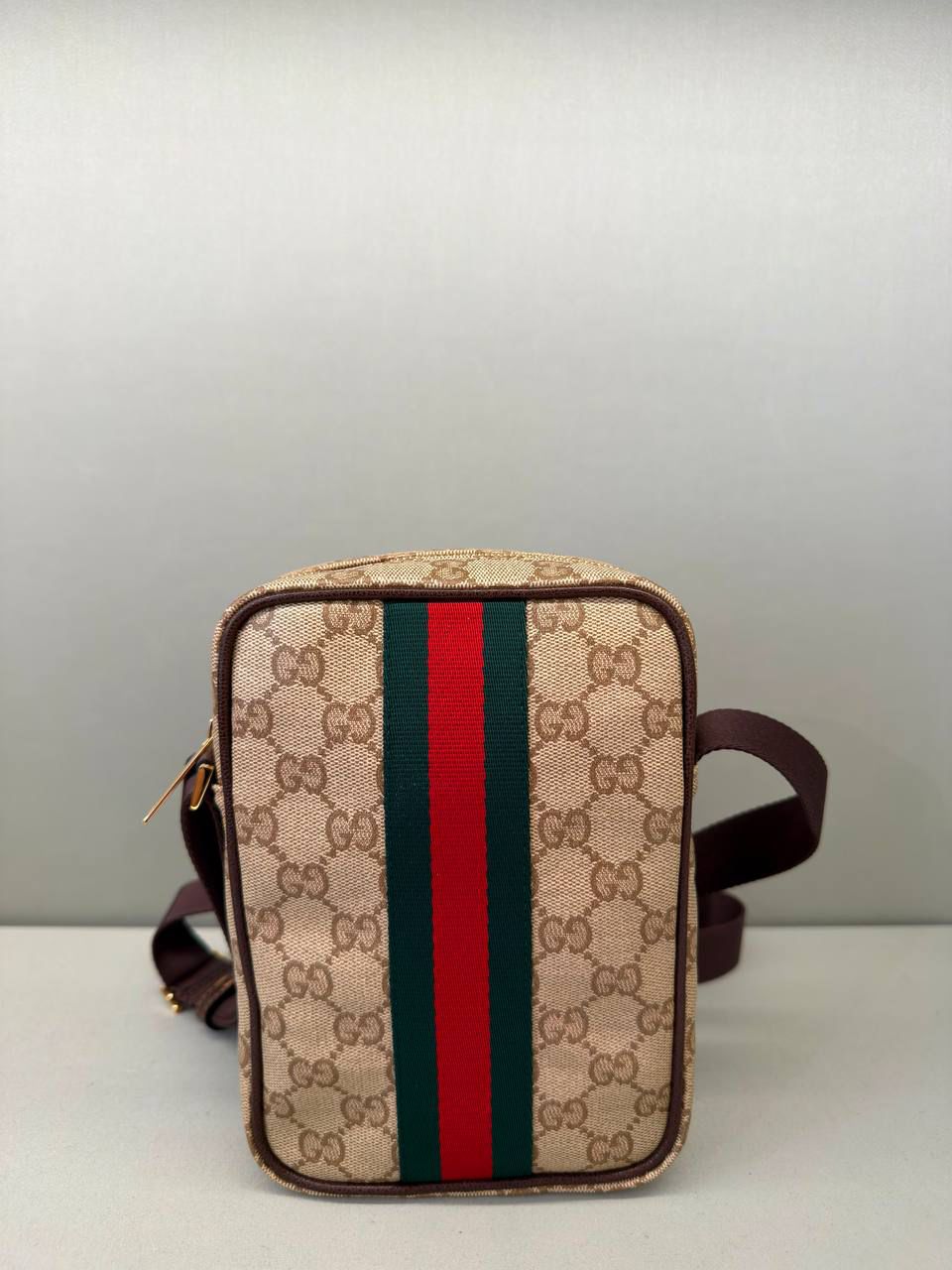 GG Supreme Small Messenger Bag