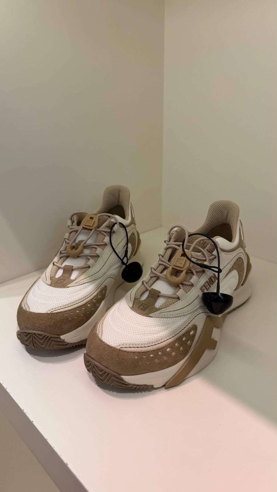 Match Sneakers