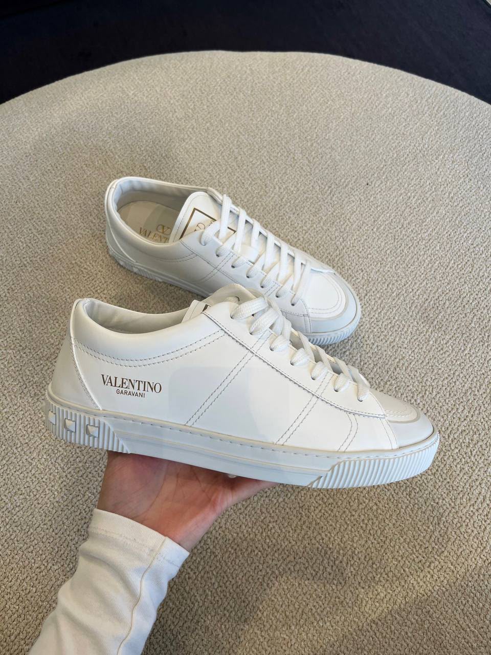 One Stud Low-Top Sneaker