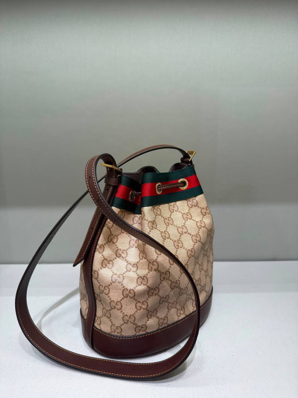 Ophidia GG small bucket bag