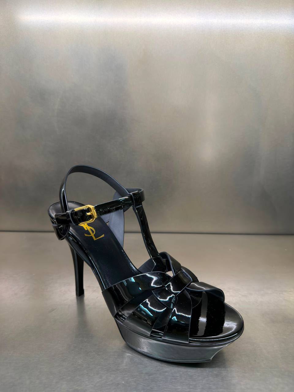 Tribute Platform Sandals in Patent Leather