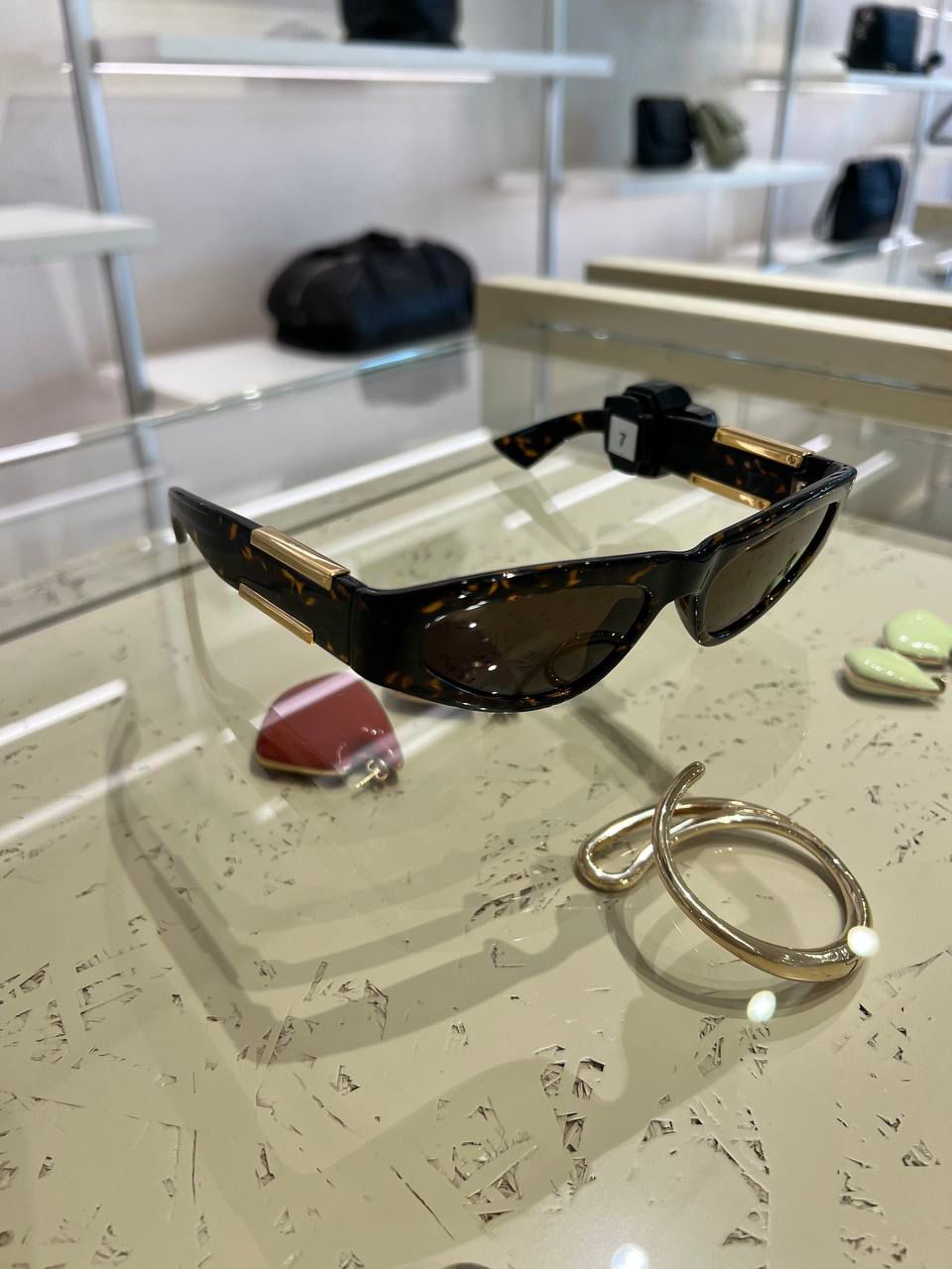 Bold Cat-Eye Sunglasses