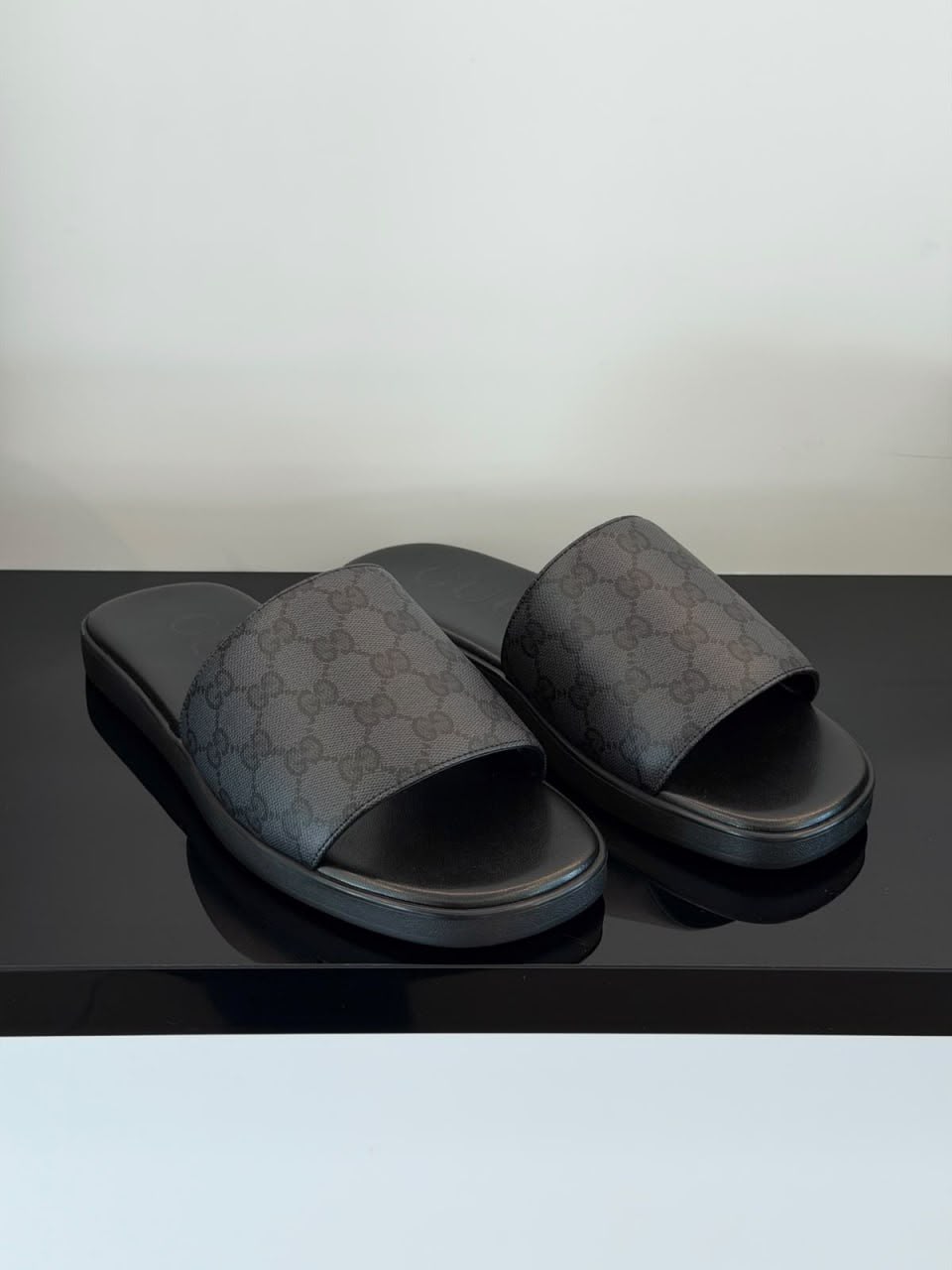GG Supreme Slide Sandal