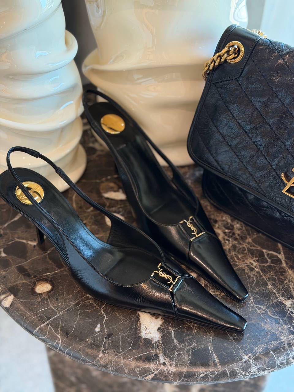 Le 5 à 7 Slingback Pumps in Patent Leather