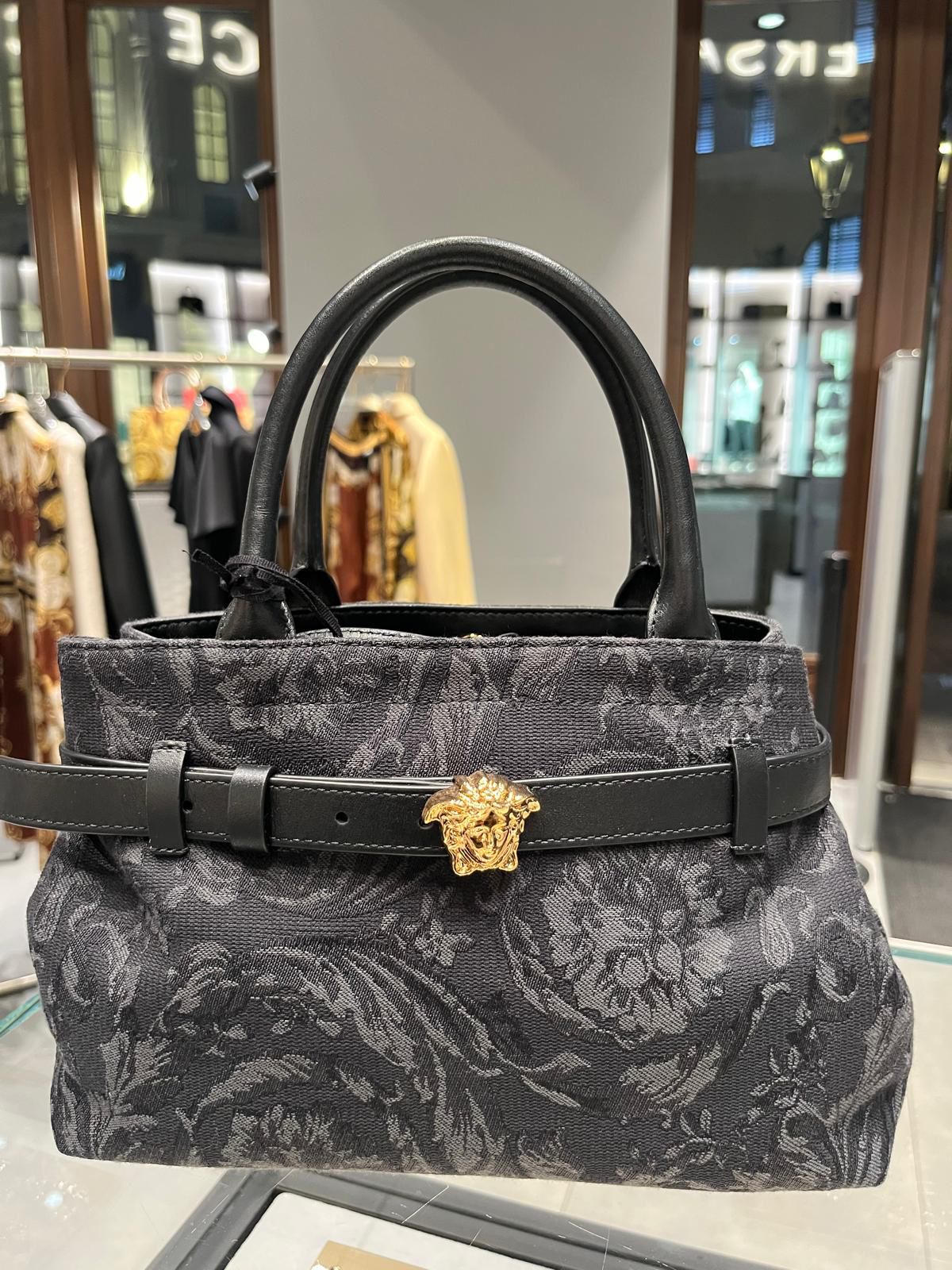 La Medusa Tote Bag