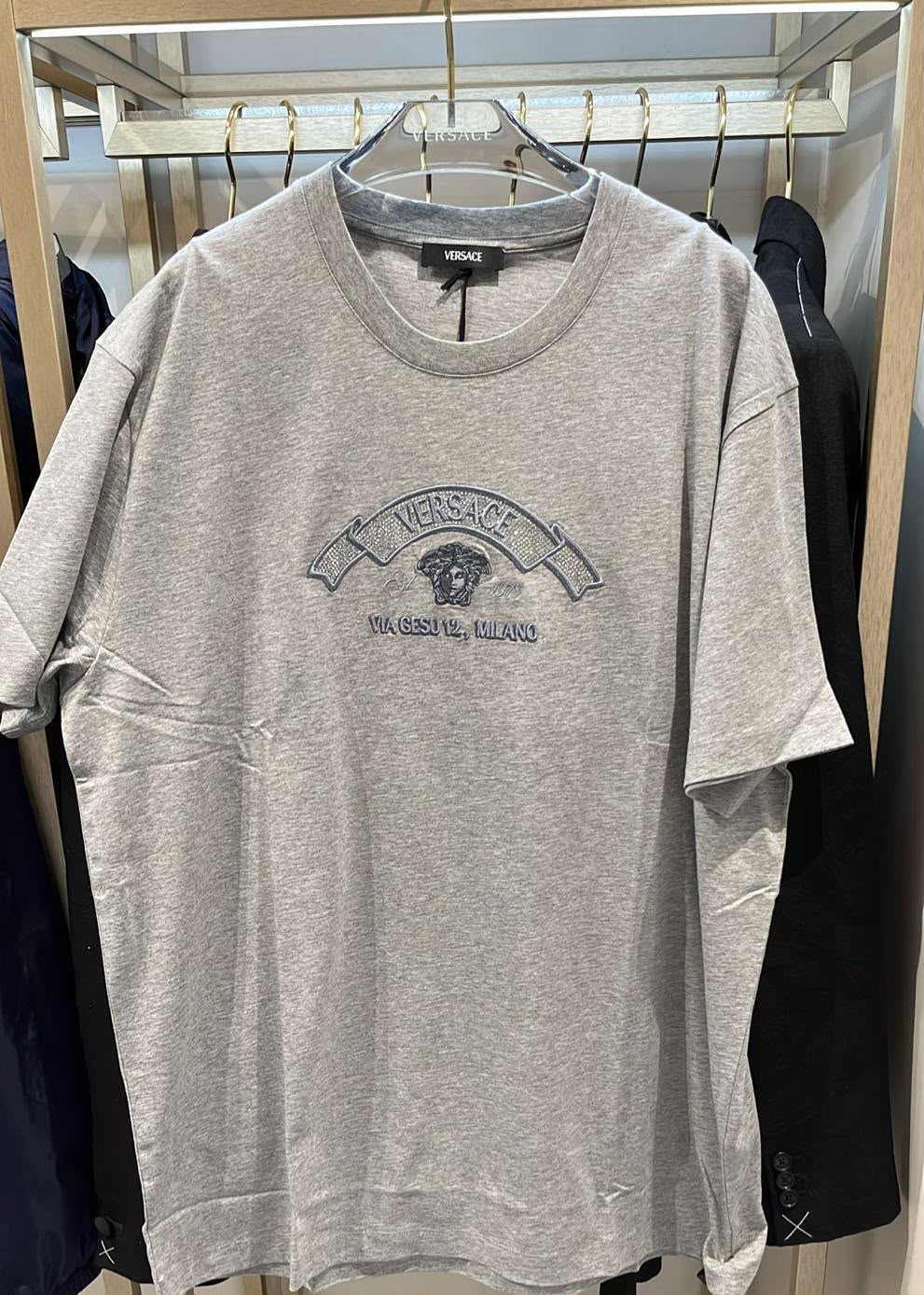 Medusa Logo Embroidered T-Shirt