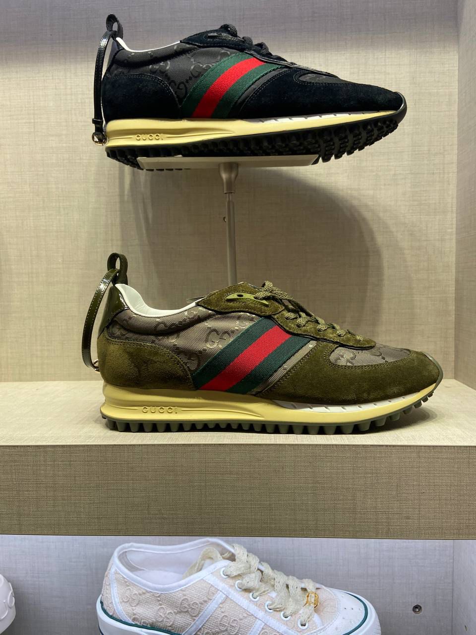 Runner sneaker
