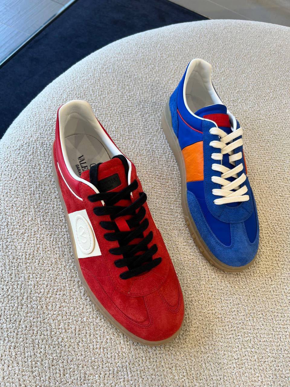 One Stud Low-Top Sneakers