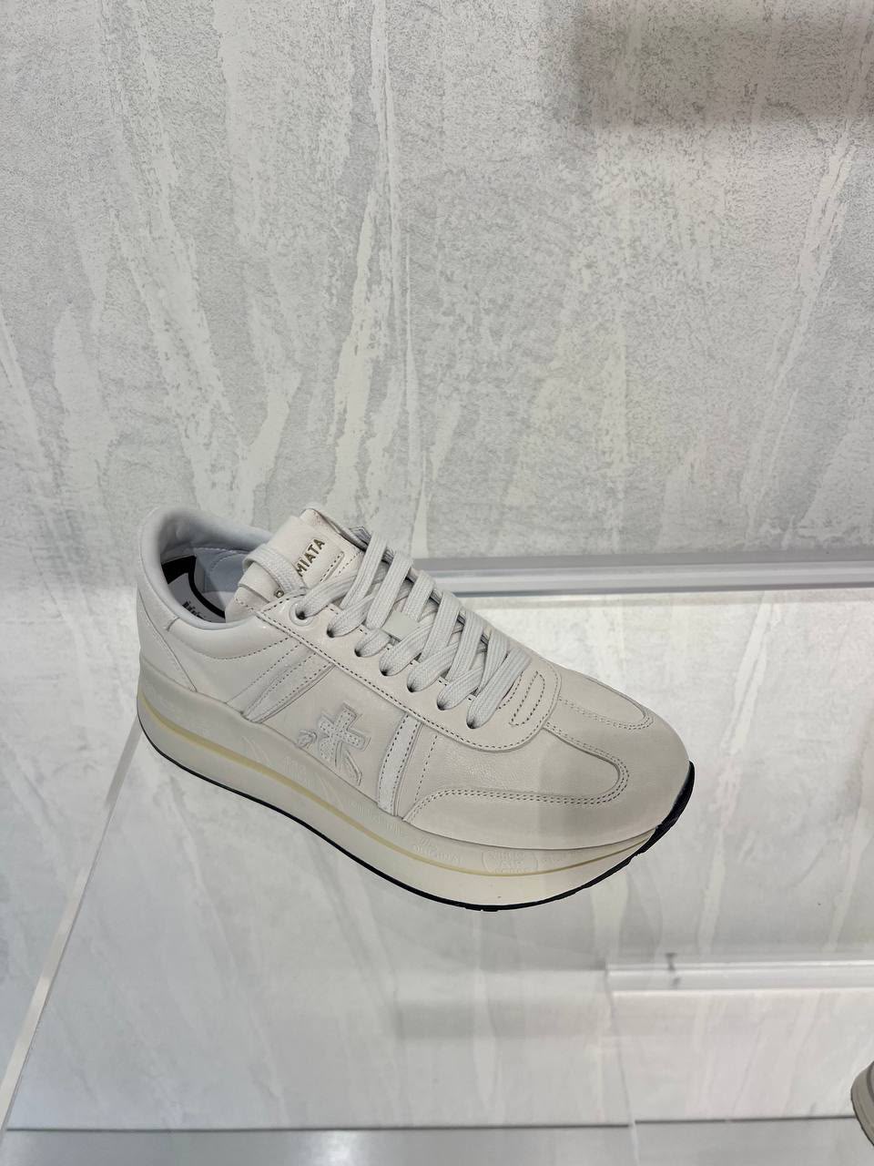 Mase Sneaker