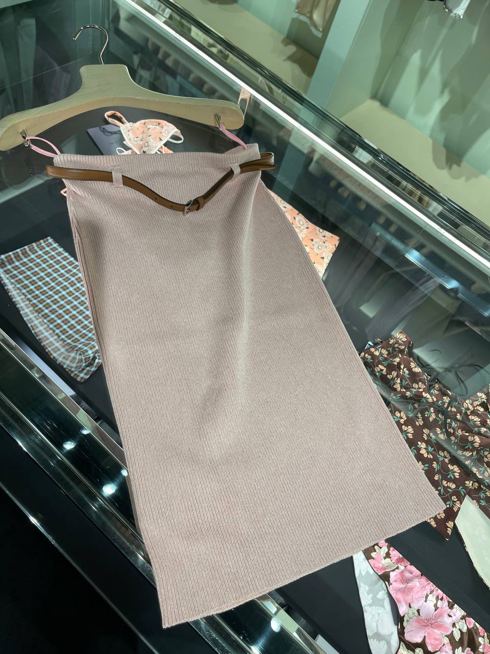 Ribbed Knit Midi Skirt with Belt