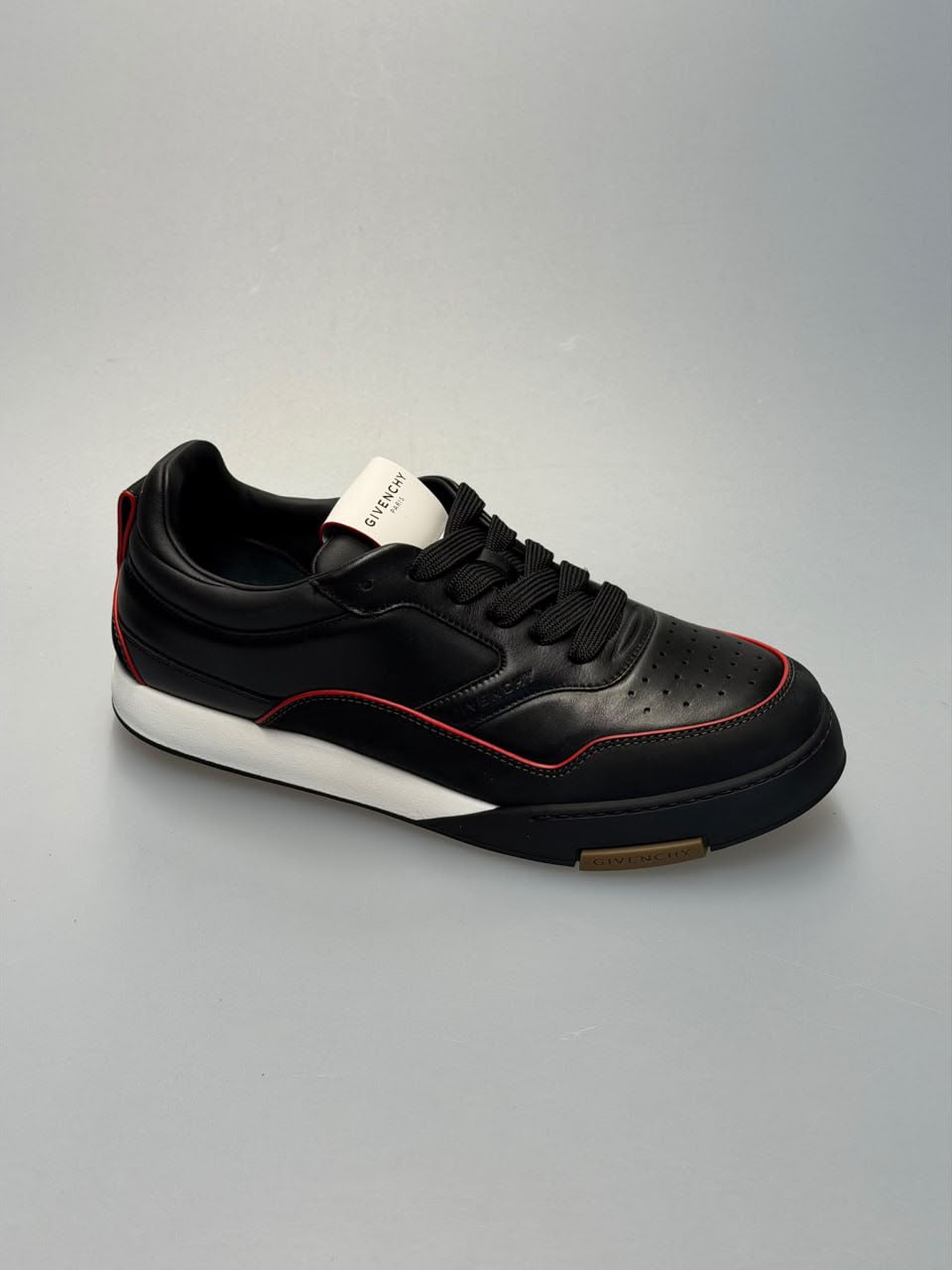 Runner Sneakers