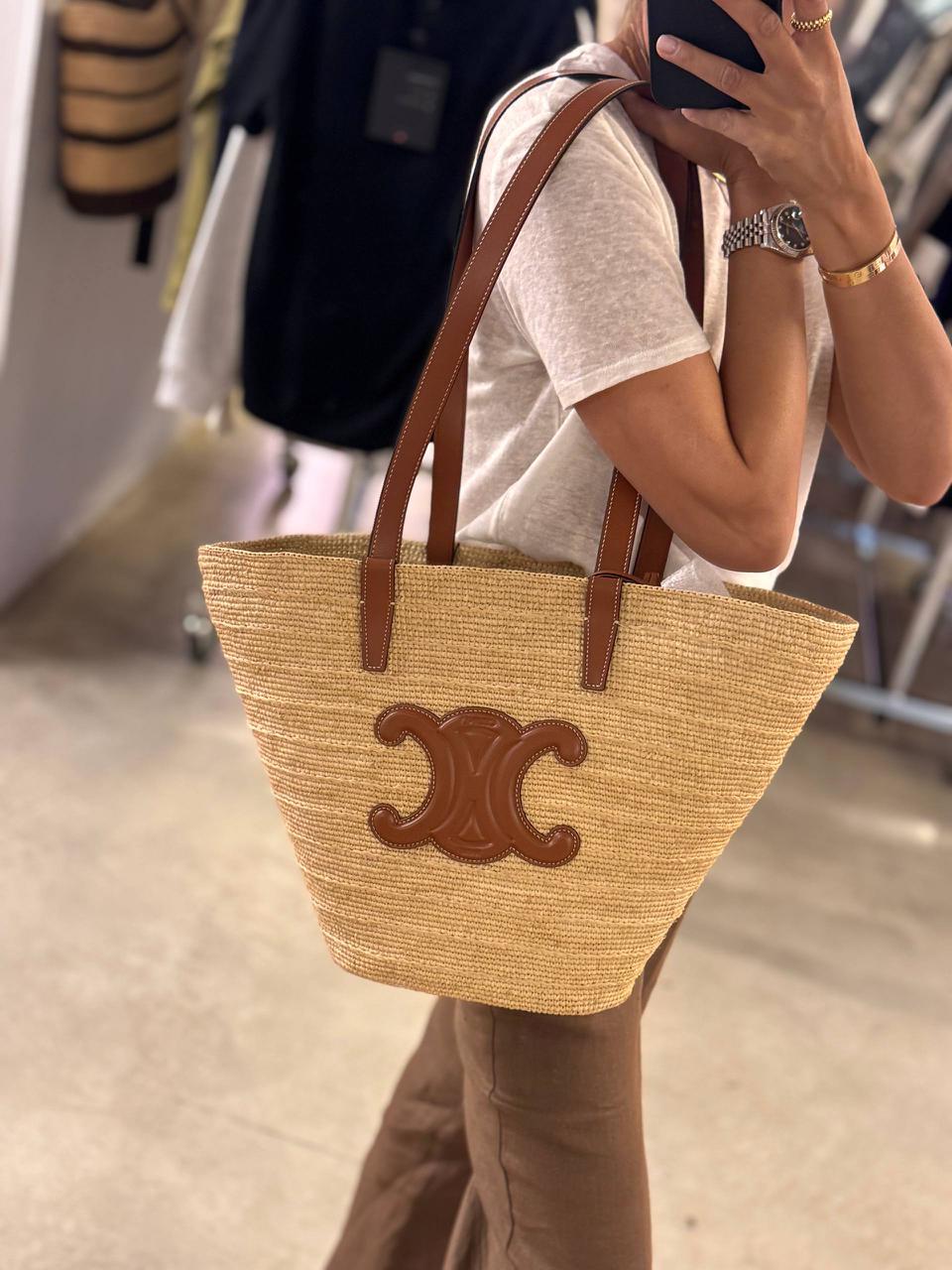 Triomphe Basket Bag in Raffia and Calfskin