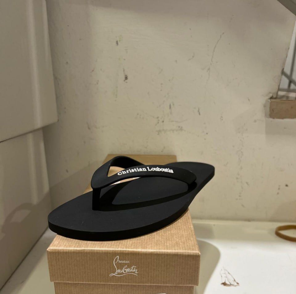 Loubi Flip Flops