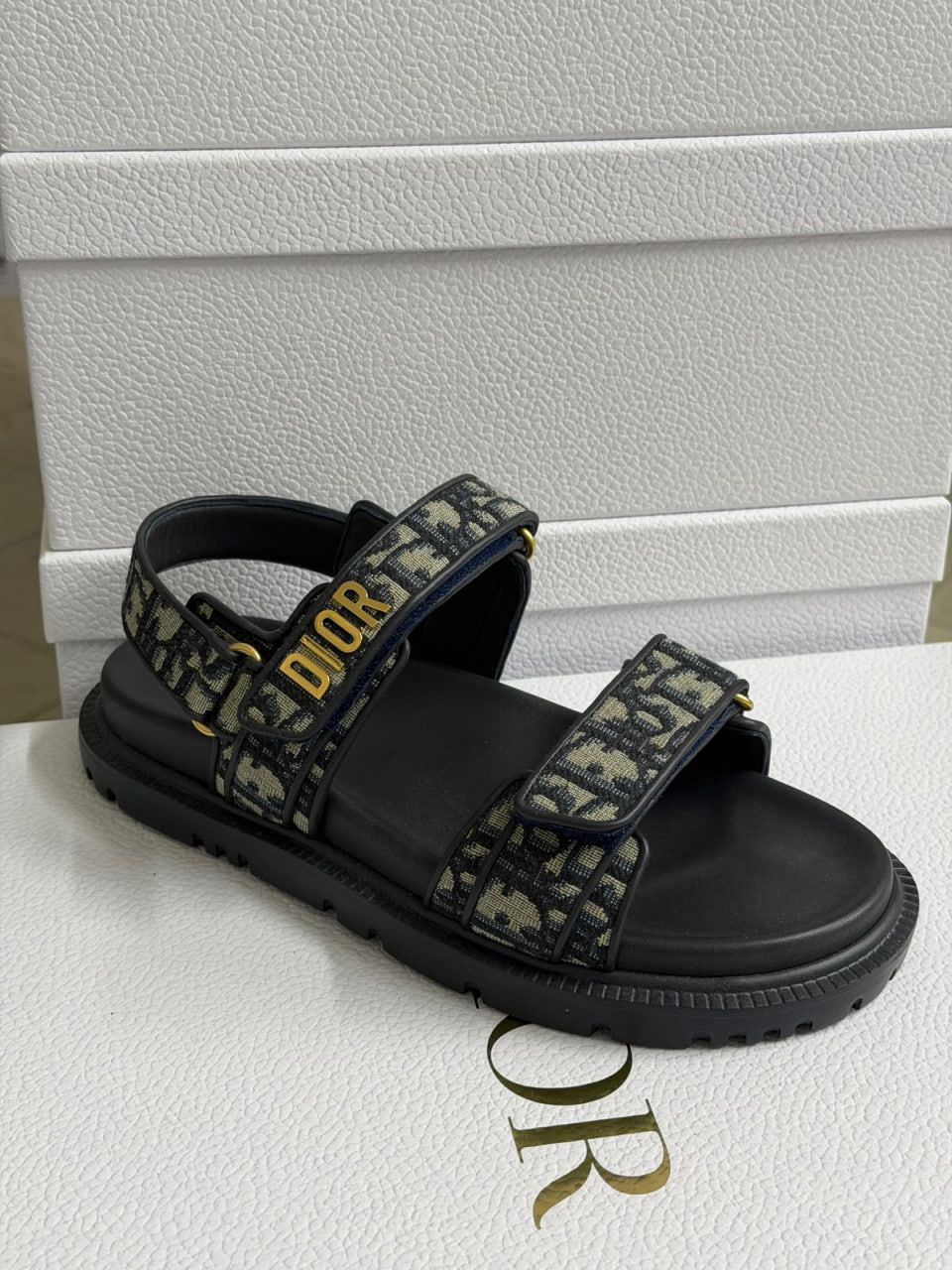 Act Sandal
