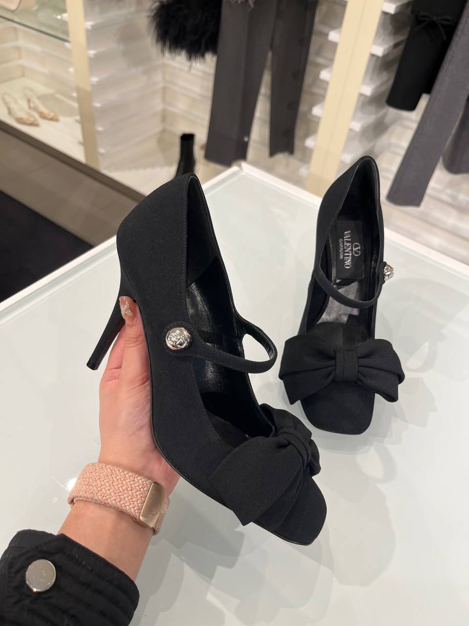 Bow-Detailed Mary Jane Pumps