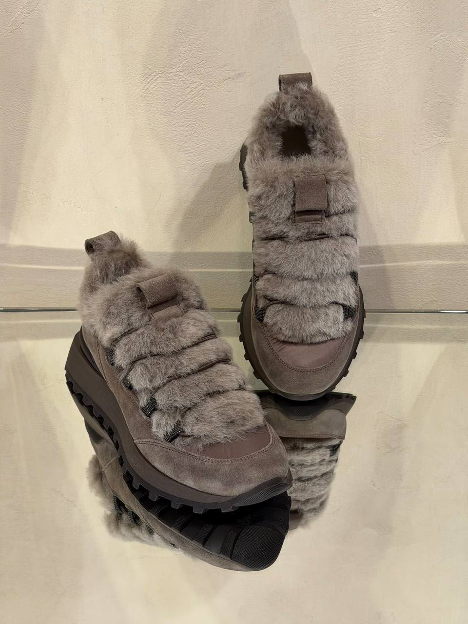 Gaia Pocket Low-Top Sneakers