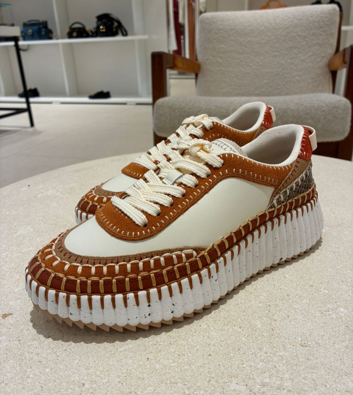 Nama Sneakers